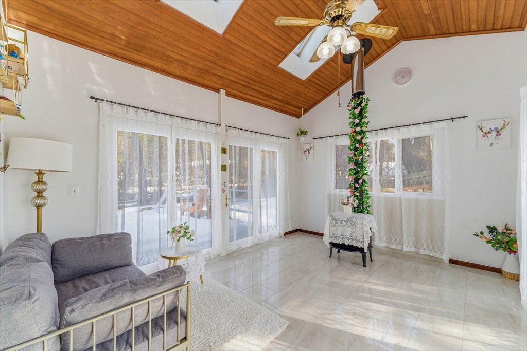 38 Groton Road Westford, MA 01886 - Photo 10 of 31