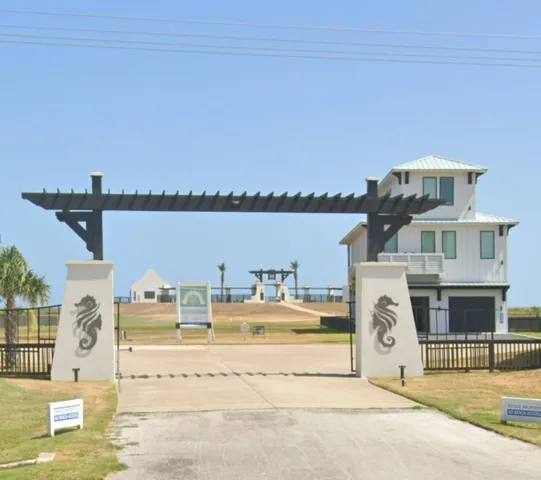 a view of building with yard