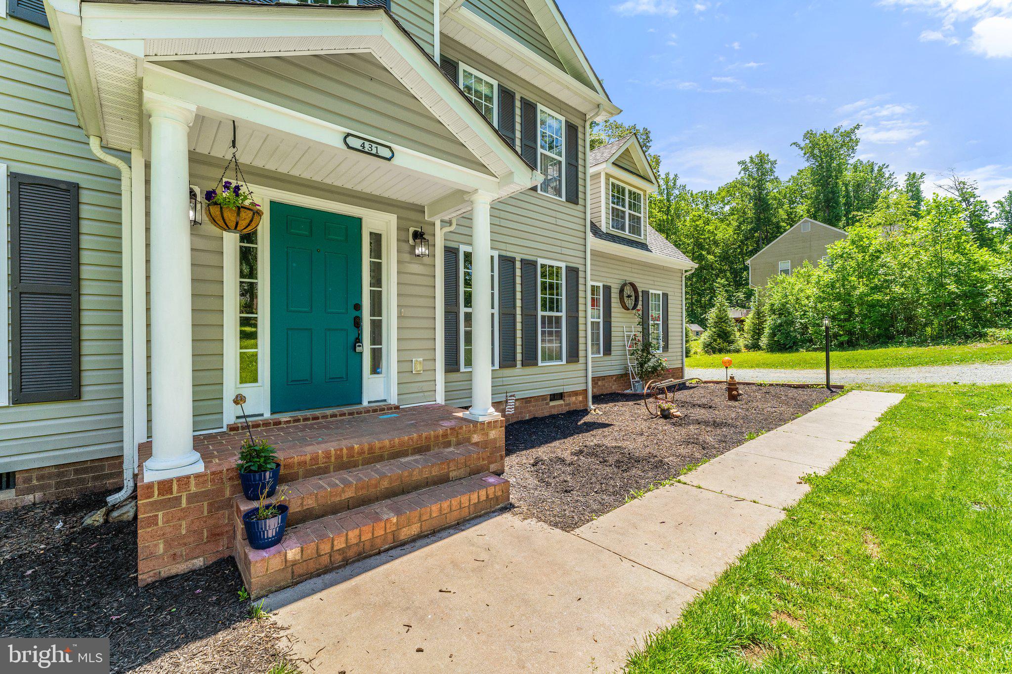 431 Reedy Creek Road Louisa, VA 23093 - Photo 3 of 28 Front Stoop
