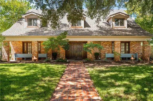 $585,000 | 5244 St Germain Boulevard, Alexandria, LA 71303