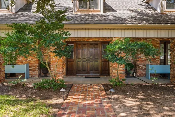 $585,000 | 5244 St Germain Boulevard, Alexandria, LA 71303