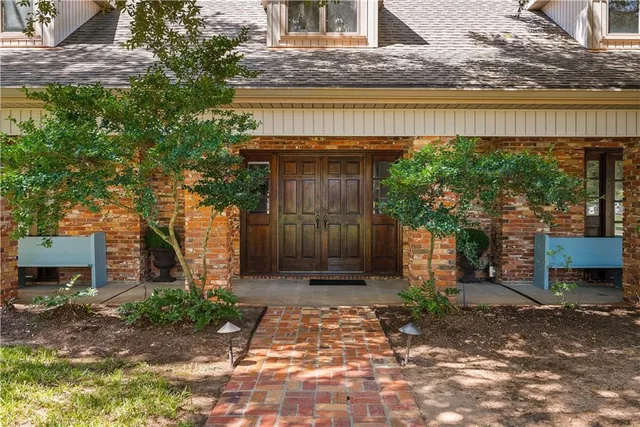 $585,000 | 5244 St Germain Boulevard, Alexandria, LA 71303