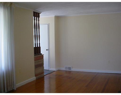 1345 Country Club Road Monongahela, PA 15063 - Photo 3 of 18 Living Room.