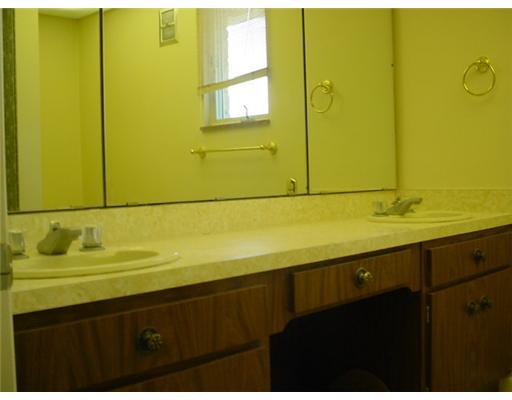 1345 Country Club Road Monongahela, PA 15063 - Photo 10 of 18 Master Bath/Spa.