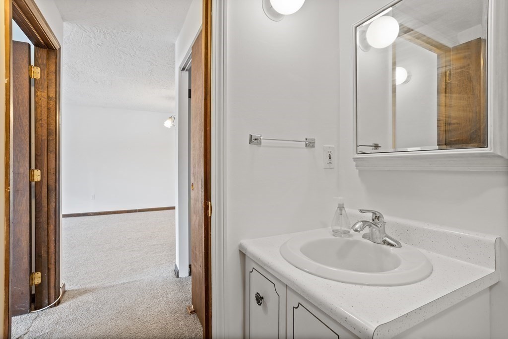 276 Codman Hill Road, Unit 33A Boxborough, MA 01719 - Photo 19 of 34