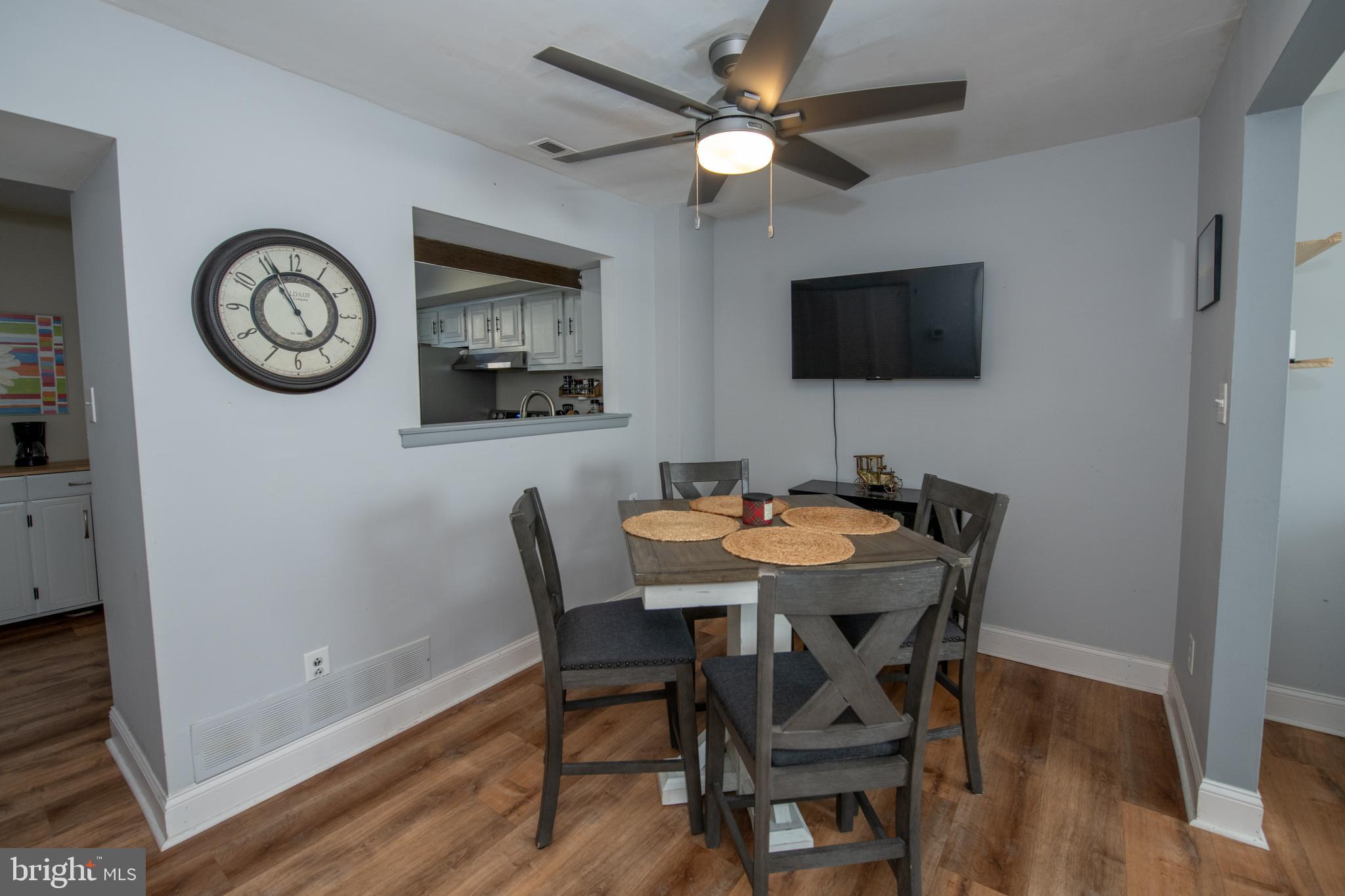 1000 Jacksonville Road, Unit 18 Warminster, PA 18974 - Photo 14 of 46 Dining Room