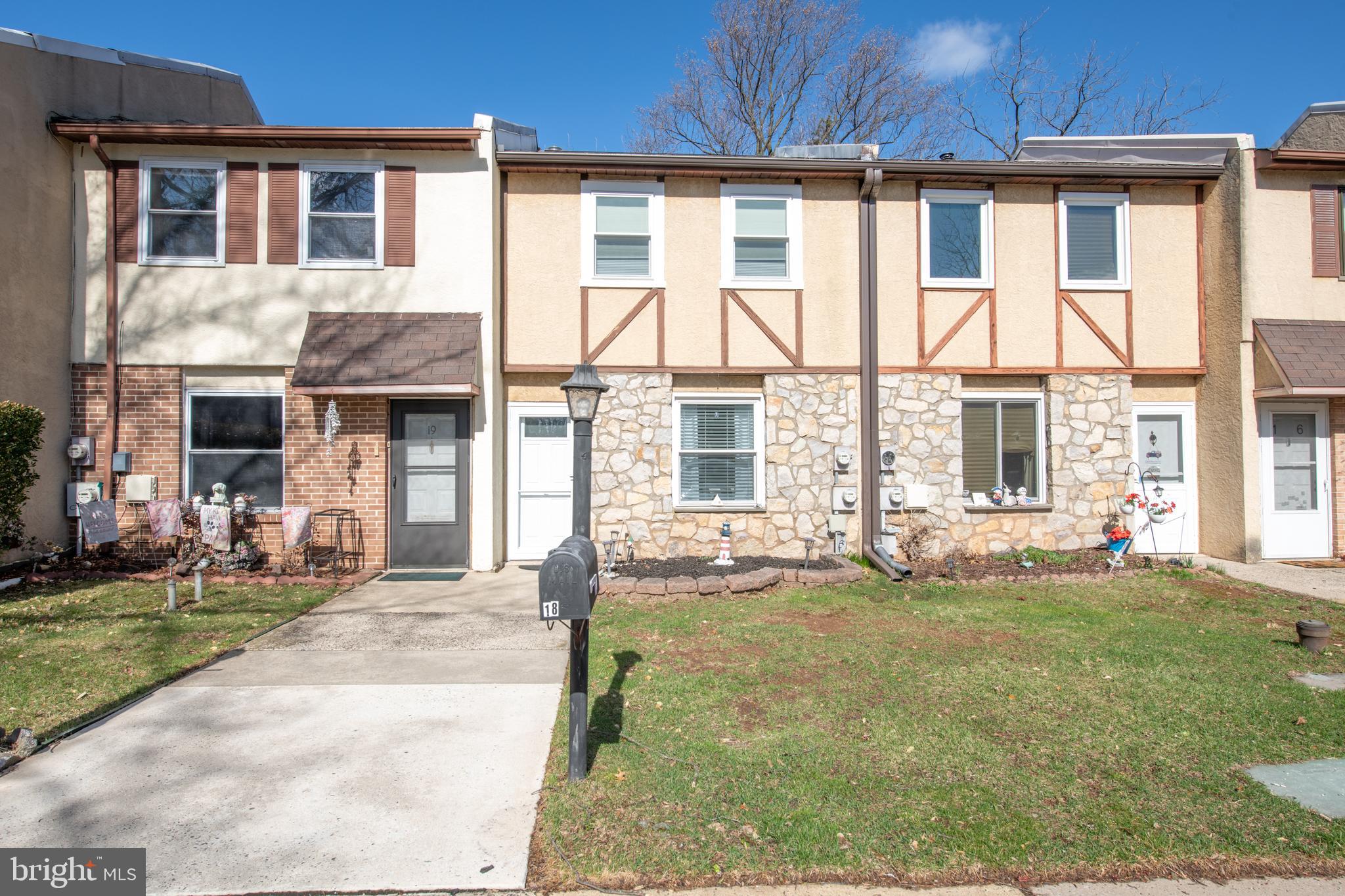 1000 Jacksonville Road, Unit 18 Warminster, PA 18974 - Photo 2 of 46 Front of house