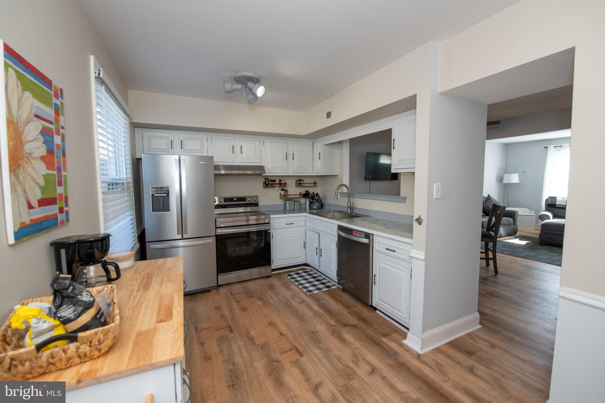 1000 Jacksonville Road, Unit 18 Warminster, PA 18974 - Photo 21 of 46 Kitchen