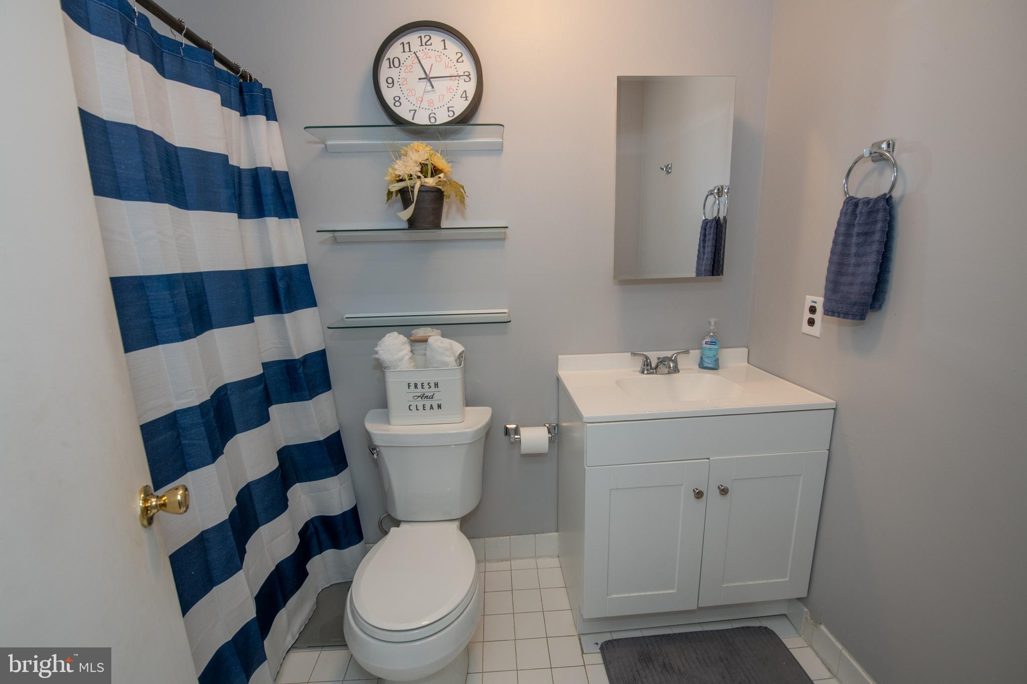 1000 Jacksonville Road, Unit 18 Warminster, PA 18974 - Photo 35 of 46 2nd floor full bathroom