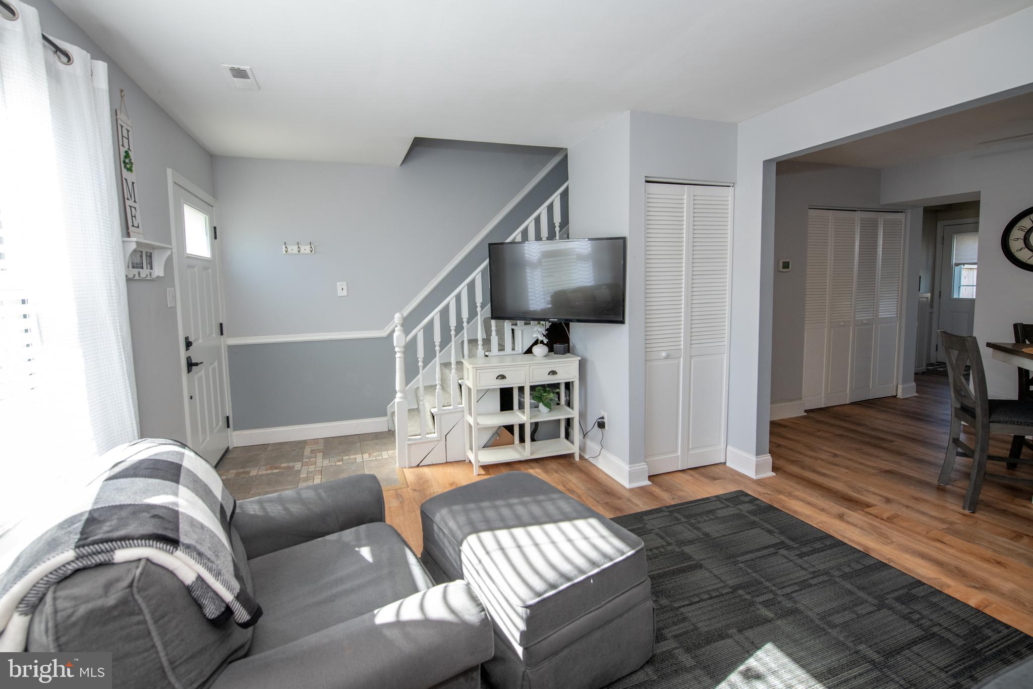 1000 Jacksonville Road, Unit 18 Warminster, PA 18974 - Photo 6 of 46 Living/Family Room