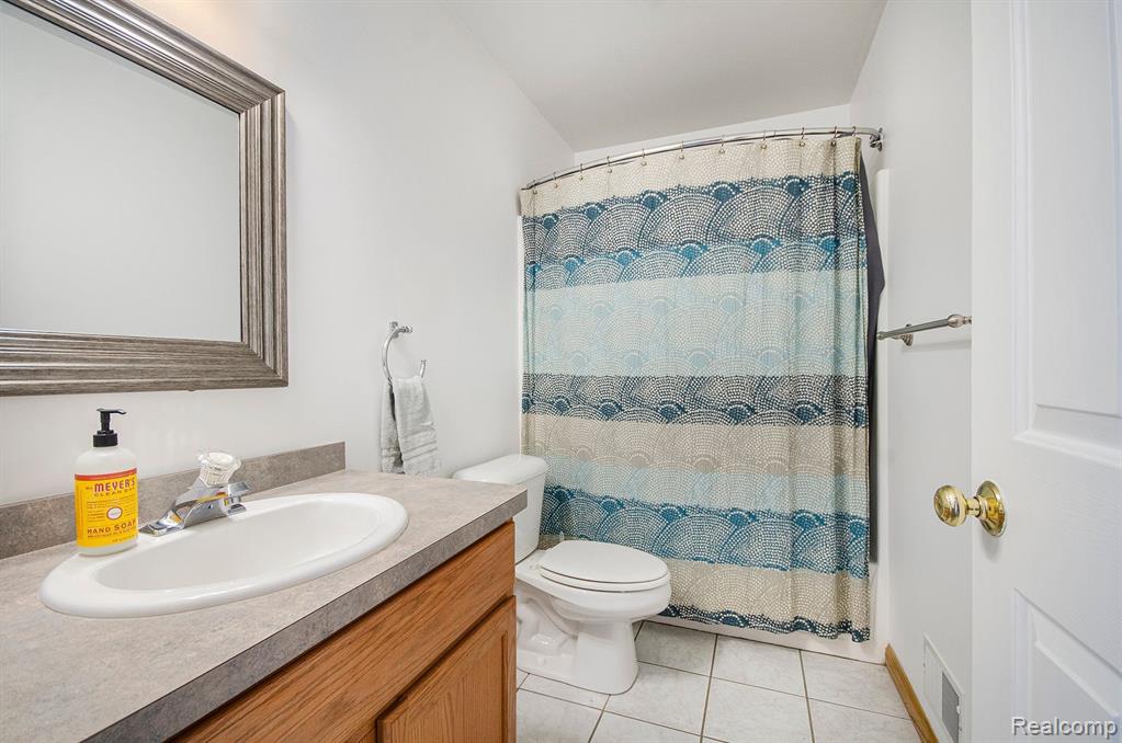 3626 County Farm Road Howell, MI 48843 - Photo 20 of 41