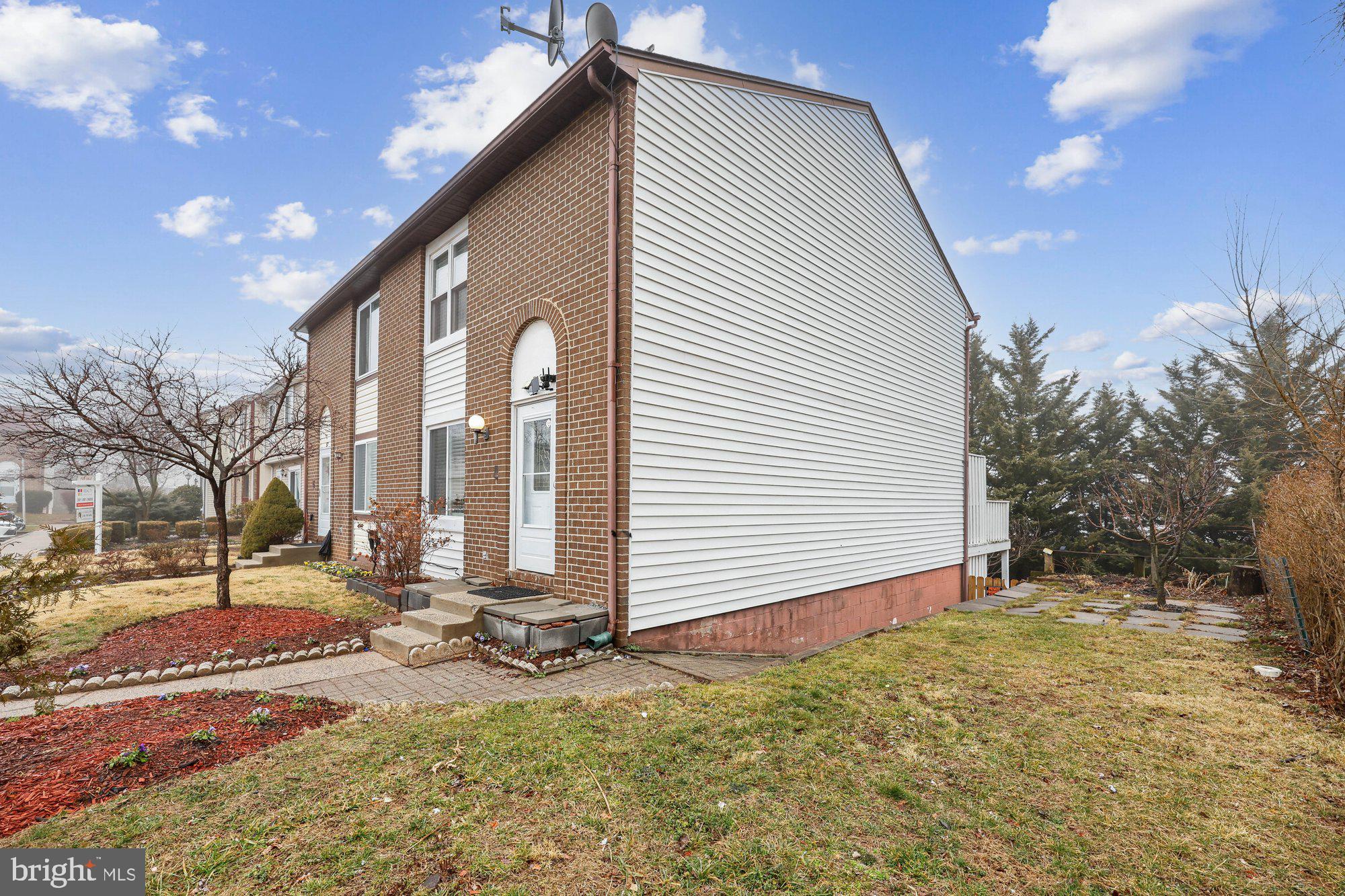 58 Apple Way Frederick, MD 21703 - Photo 63 of 82 Side Elevation