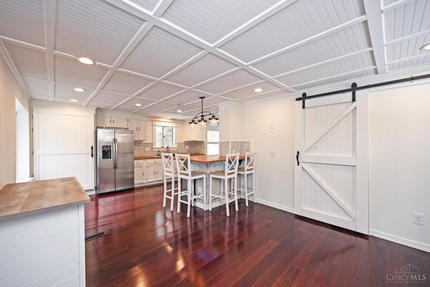 472 Craig Road Cincinnati, OH 45244 - Photo 9 of 56