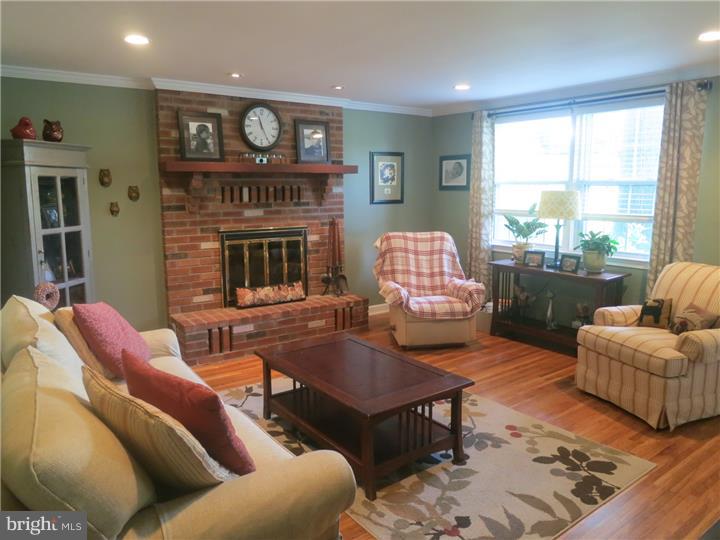 109 Wood Road Springfield, PA 19064 - Photo 4 of 24
