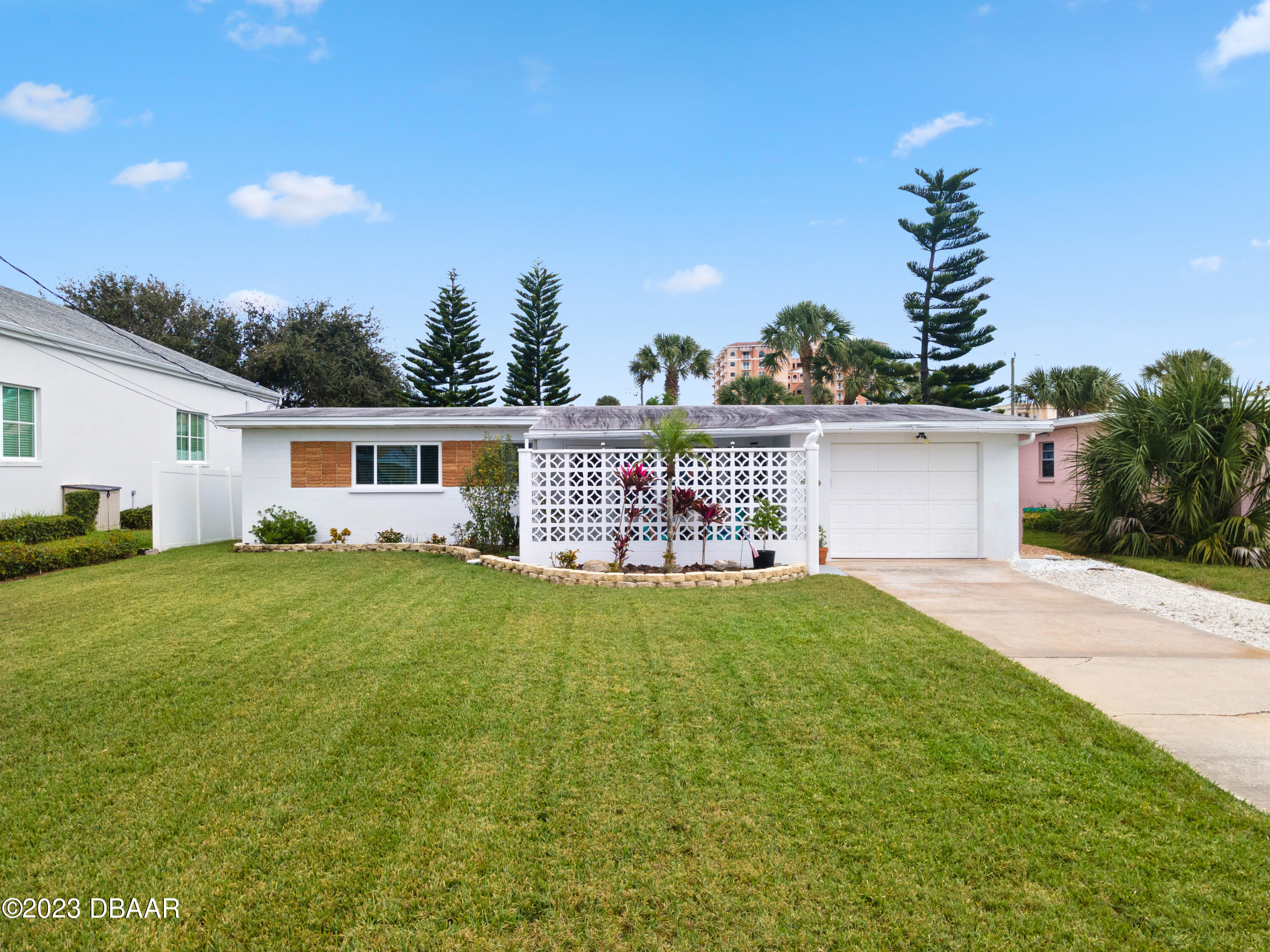 3227 South Peninsula Dr  