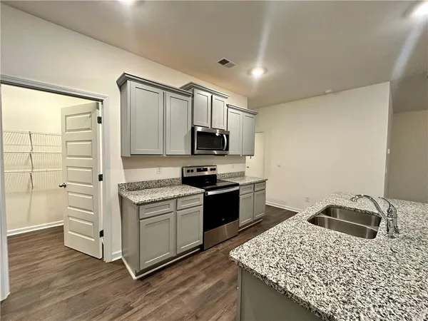 $348,000 | 12150 Conrad Circle, Hampton, GA 30228