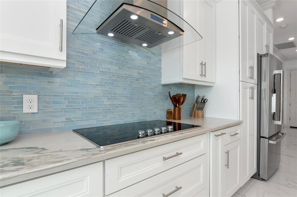 7505 27th Avenue West Bradenton, FL 34209 - Photo 13 of 66