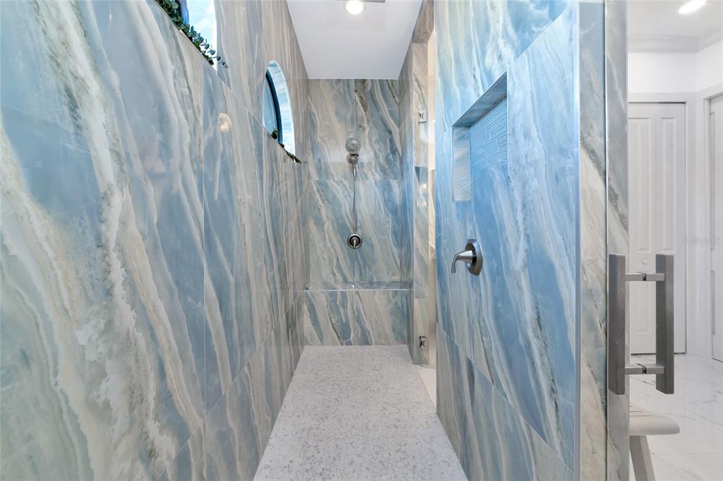 7505 27th Avenue West Bradenton, FL 34209 - Photo 34 of 66 a view of a walk in closet