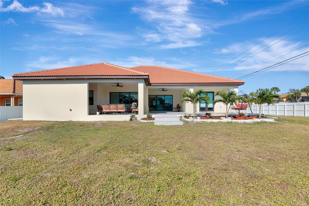 7505 27th Avenue West Bradenton, FL 34209 - Photo 53 of 66 a view of outdoor space yard and porch