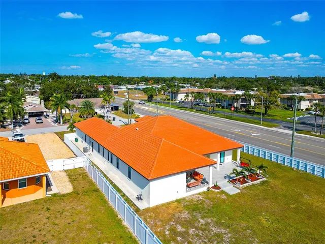 $2,300,000 | 7505 27th Avenue West, Bradenton, FL 34209
