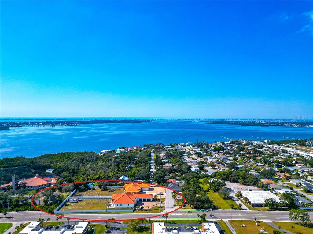 7505 27th Avenue West Bradenton, FL 34209 - Photo 64 of 66 a view of city and ocean