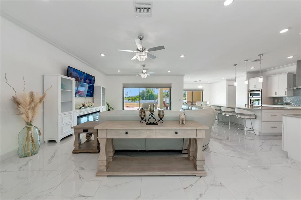 7505 27th Avenue West Bradenton, FL 34209 - Photo 7 of 66