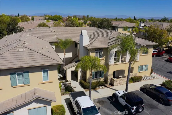 $319,900 | 26520 Arboretum Way, Unit 1906, Murrieta, CA 92563