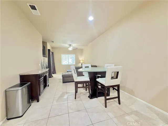 $334,900 | 26520 Arboretum Way, Unit 1906, Murrieta, CA 92563