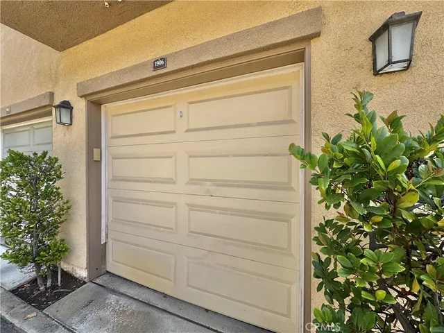 $334,900 | 26520 Arboretum Way, Unit 1906, Murrieta, CA 92563