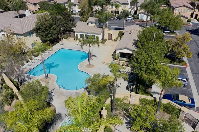 $334,900 | 26520 Arboretum Way, Unit 1906, Murrieta, CA 92563