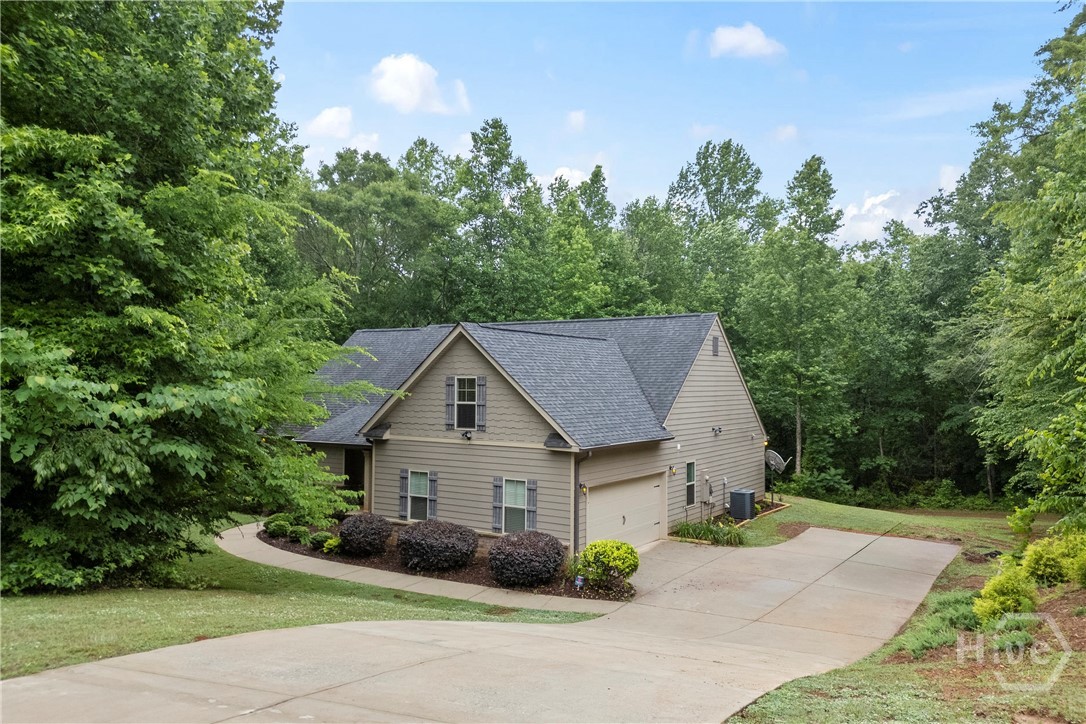 717 Oconee Lane Commerce, GA 30529 - Photo 5 of 57