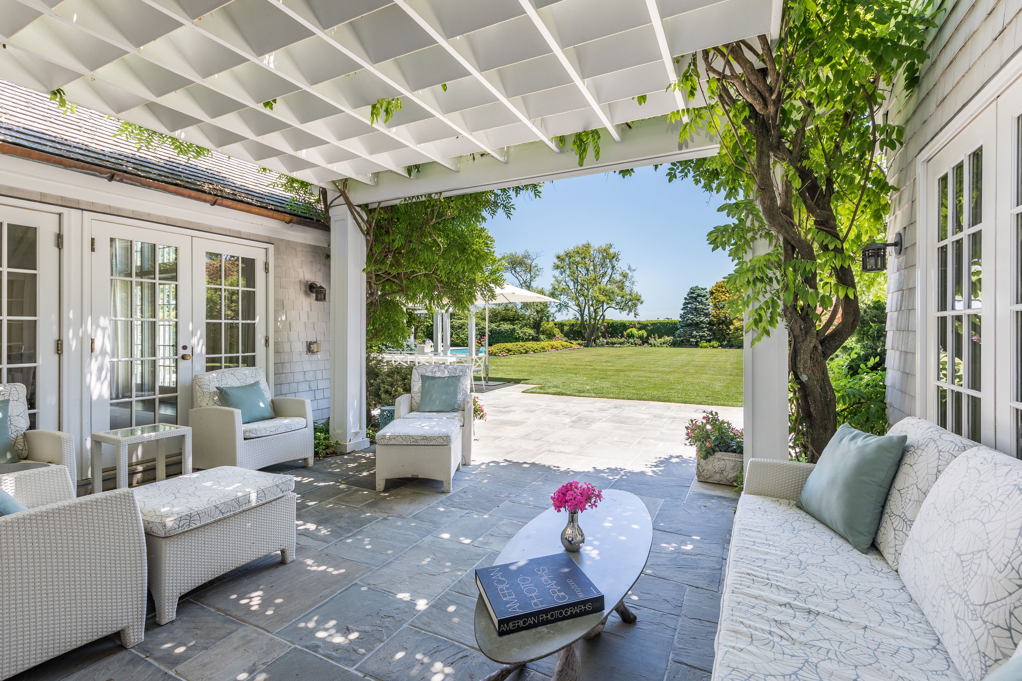 107 Apaquogue Road East Hampton, NY 11937 - Photo 11 of 43