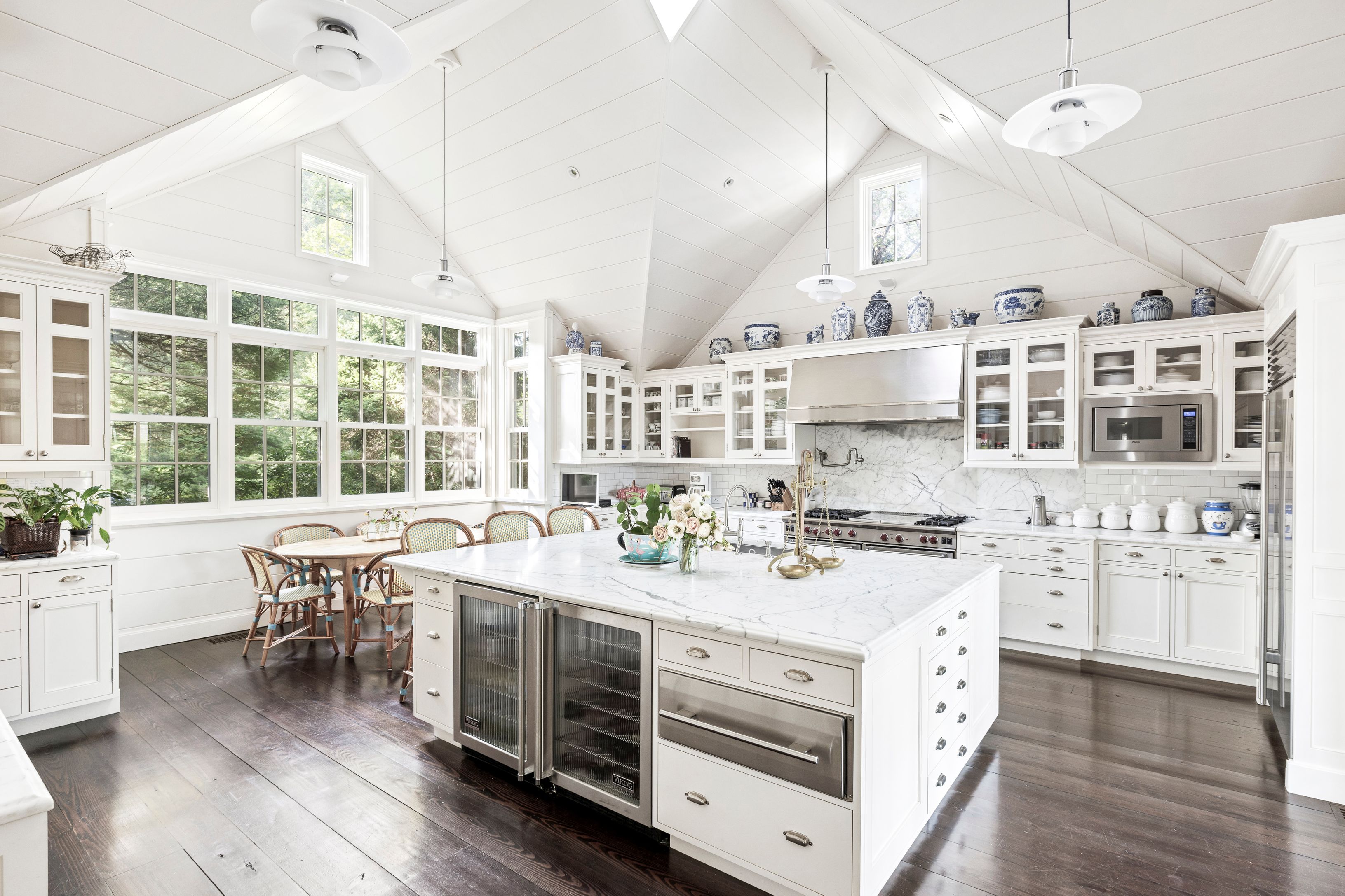 107 Apaquogue Road East Hampton, NY 11937 - Photo 19 of 43