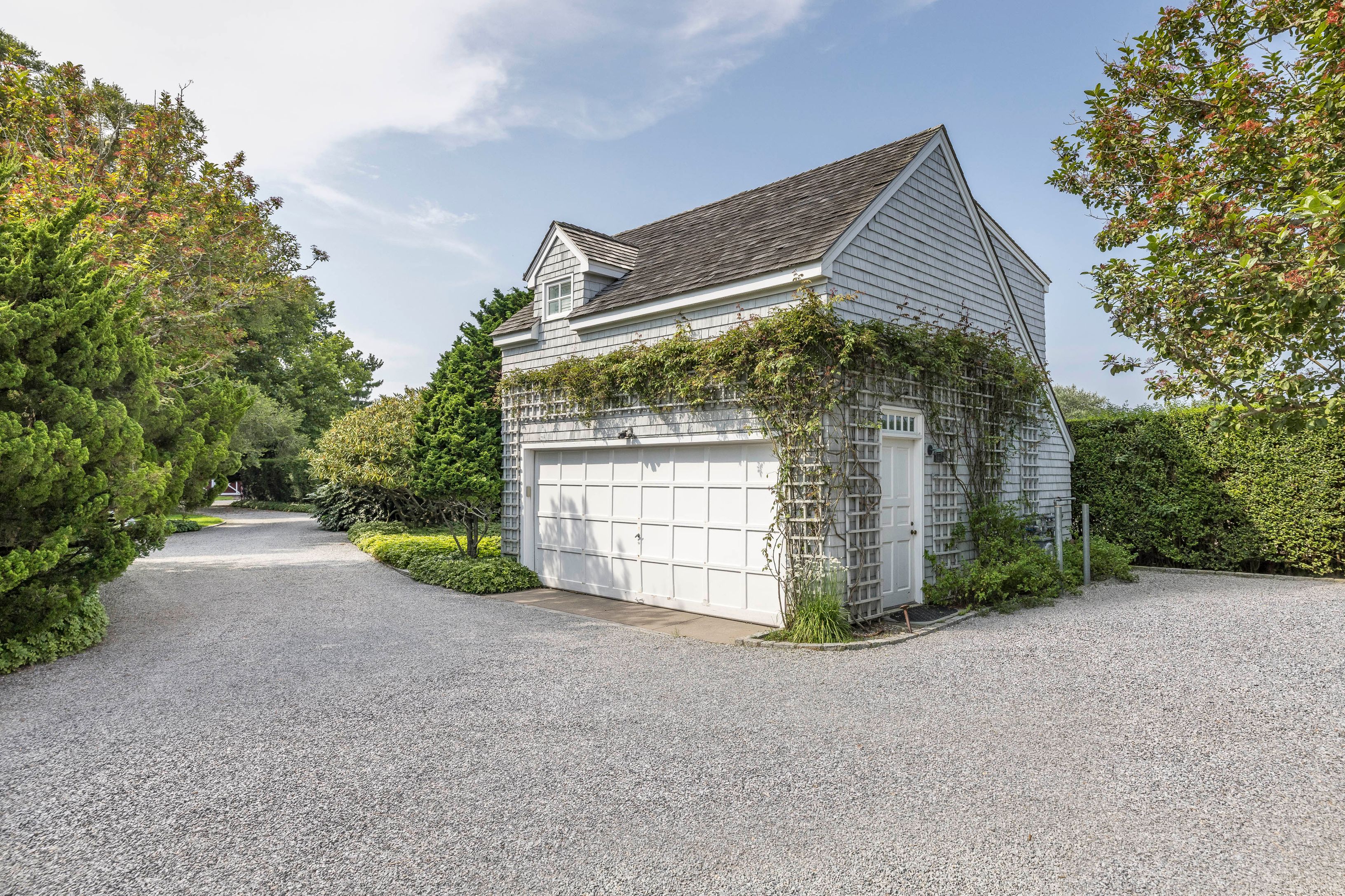 107 Apaquogue Road East Hampton, NY 11937 - Photo 38 of 43