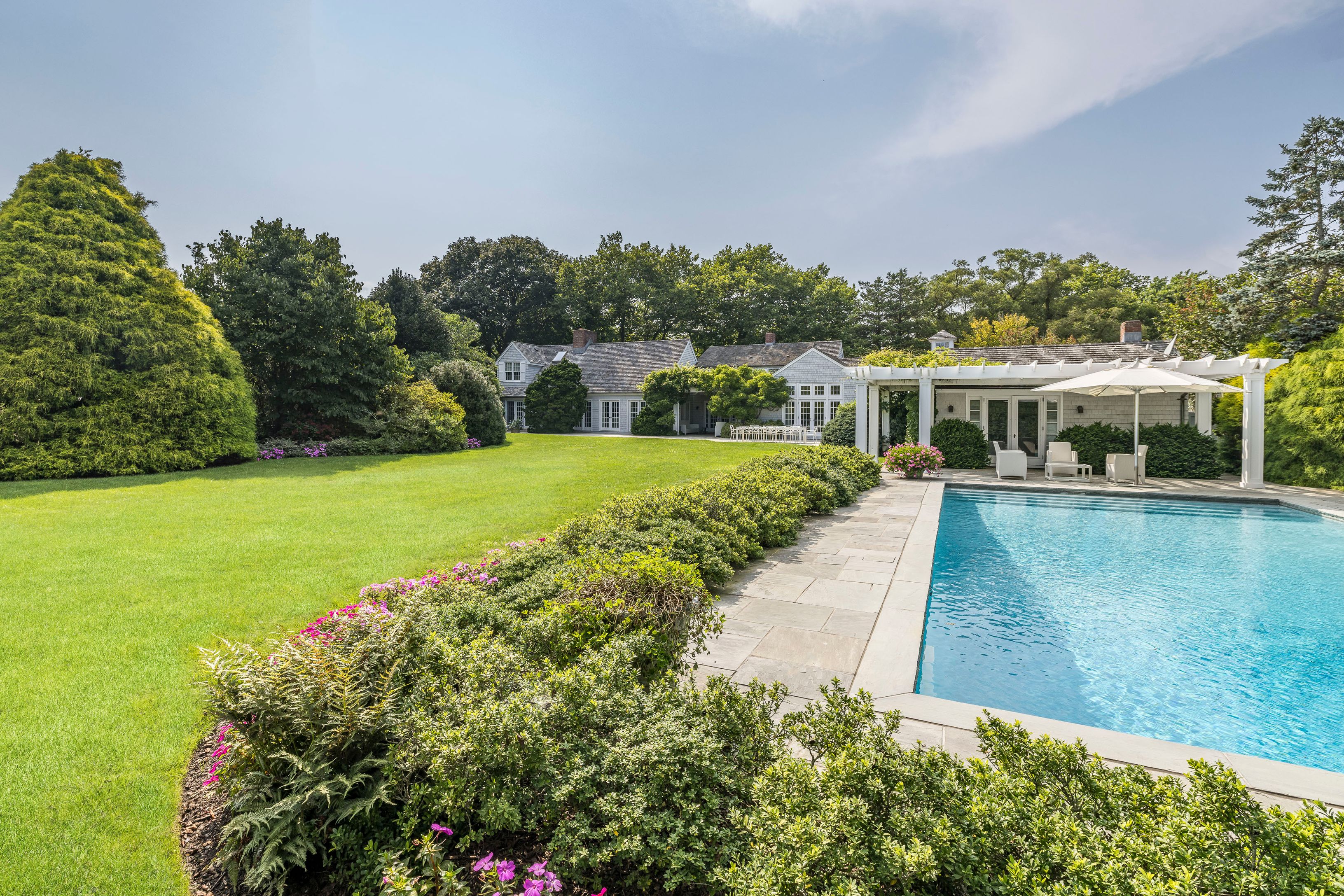 107 Apaquogue Road East Hampton, NY 11937 - Photo 39 of 43