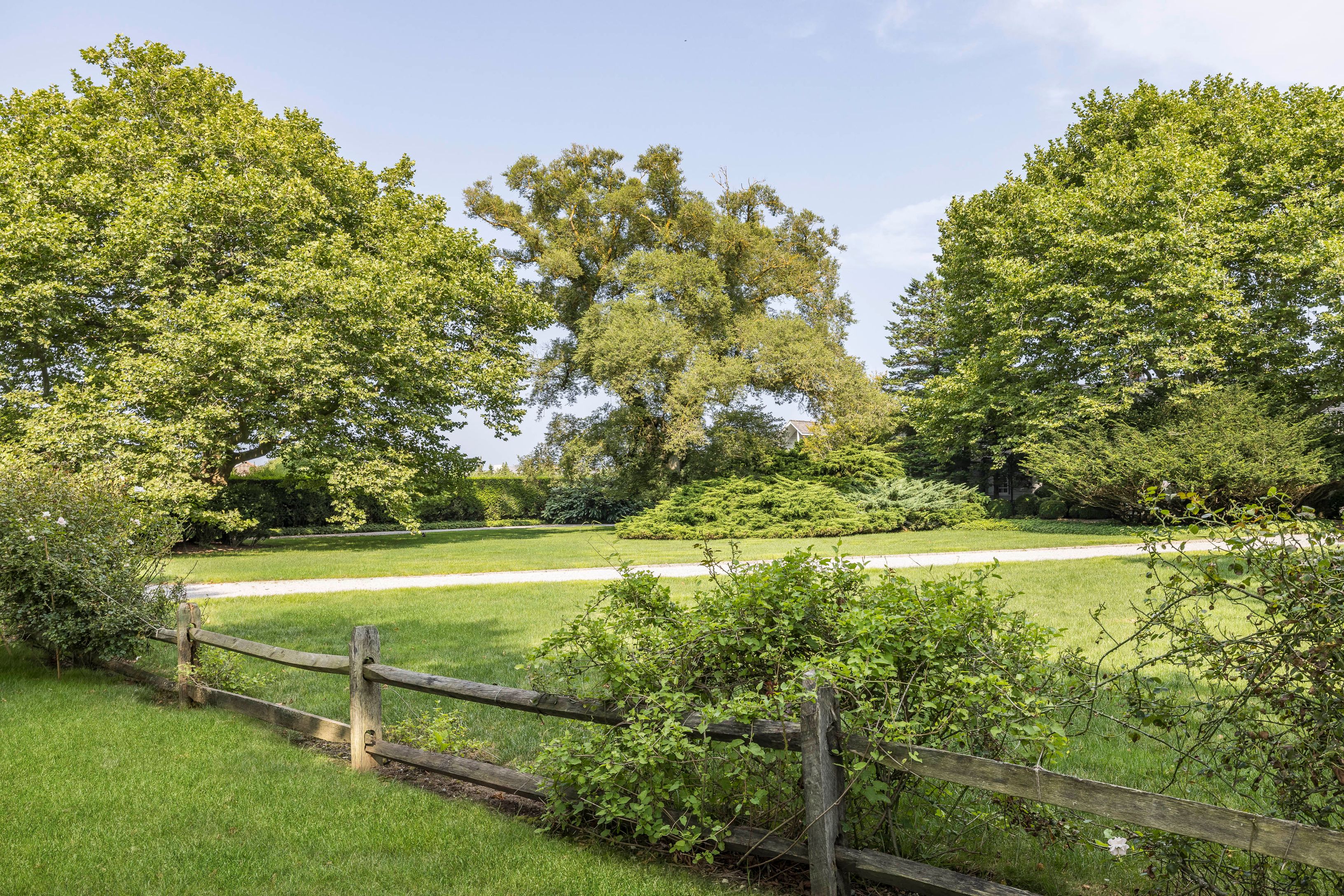 107 Apaquogue Road East Hampton, NY 11937 - Photo 43 of 43