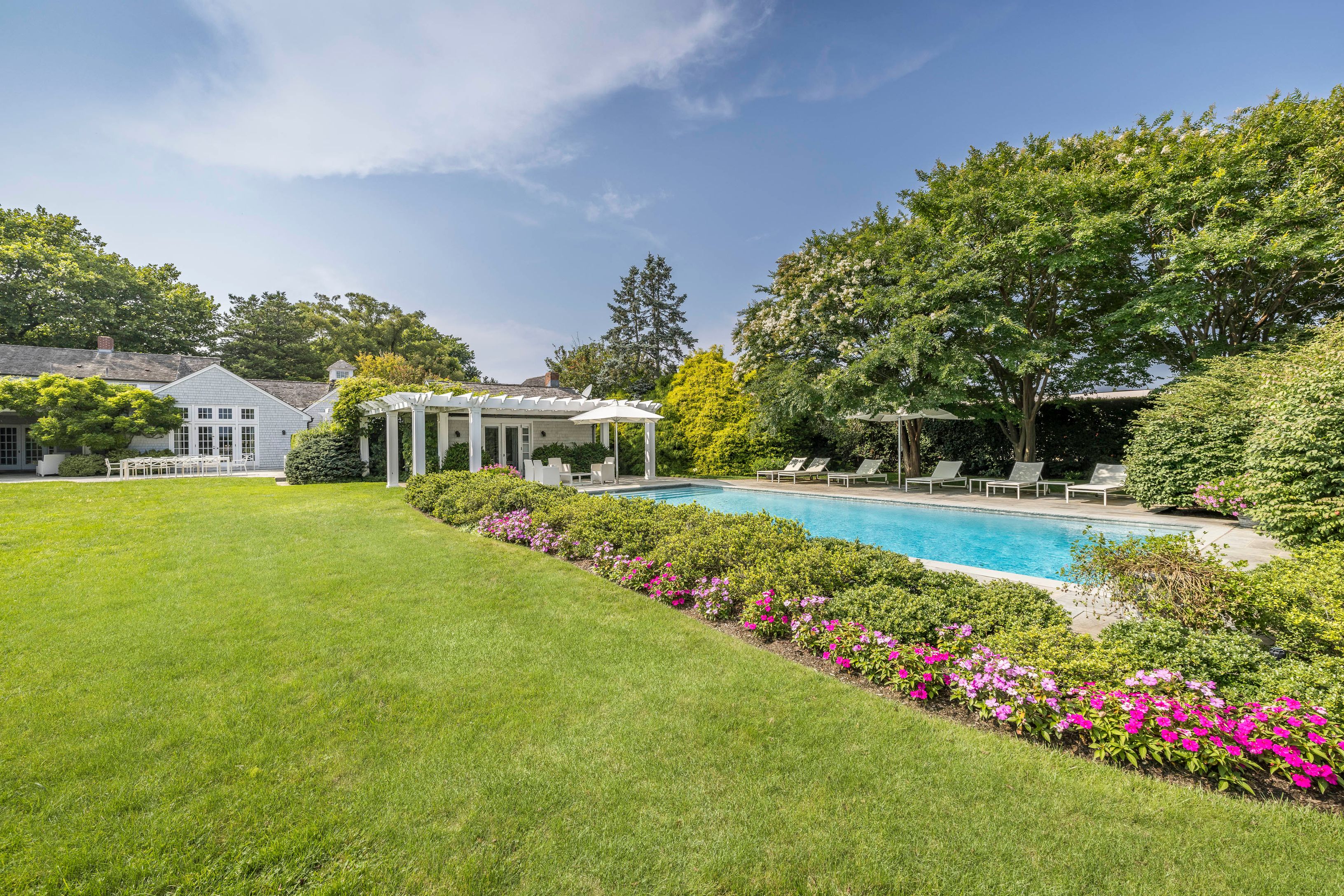 107 Apaquogue Road East Hampton, NY 11937 - Photo 6 of 43