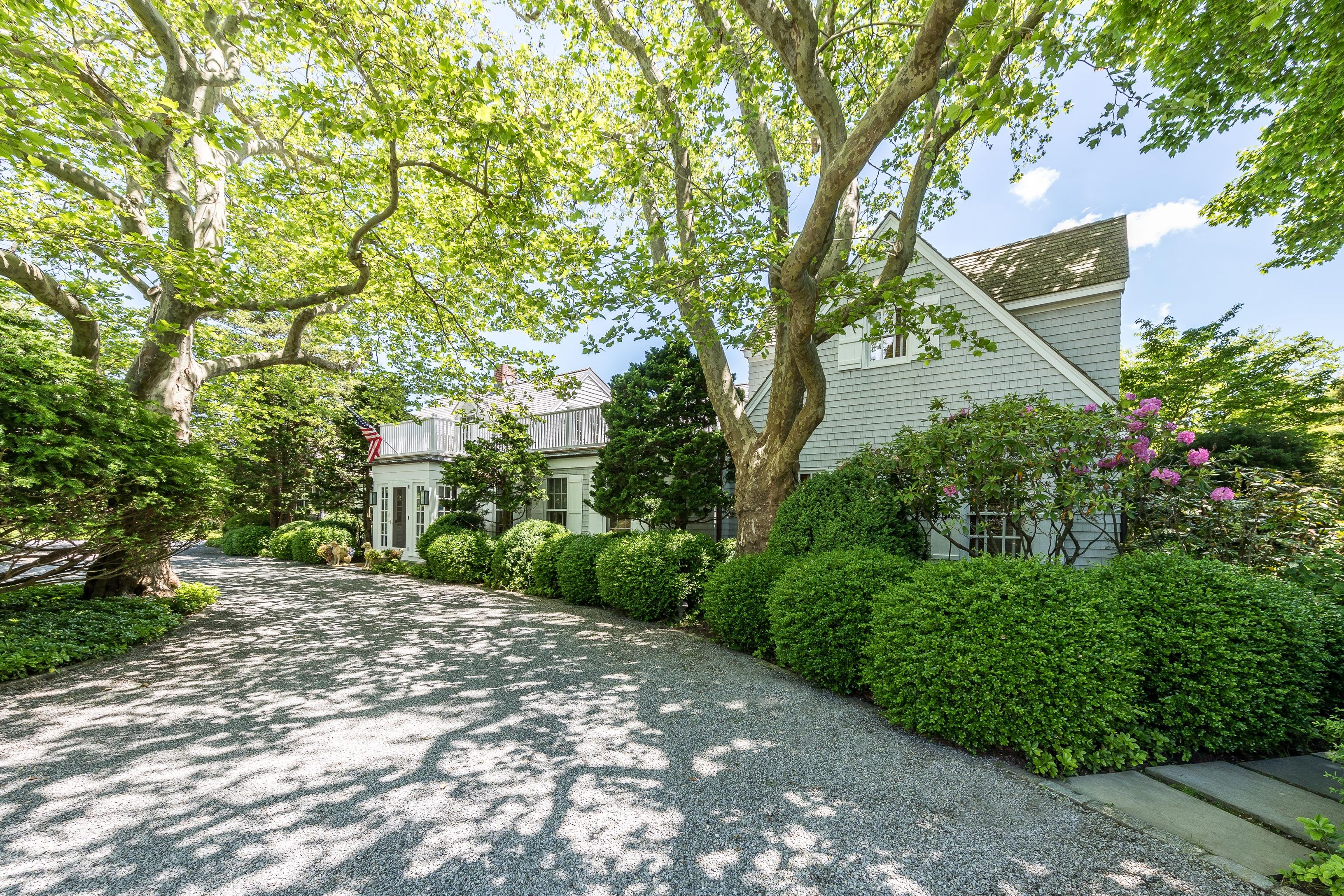 107 Apaquogue Road East Hampton, NY 11937 - Photo 7 of 43