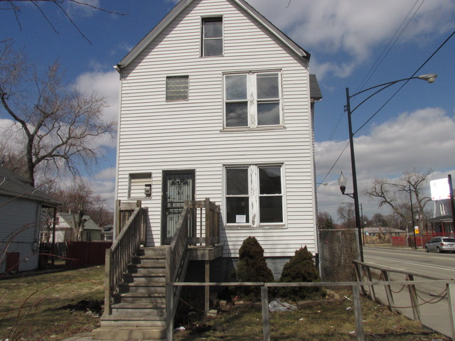 2000 West 70th Place Chicago, IL 60636 - Photo 1 of 11