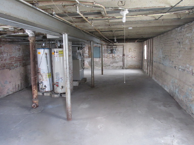 2000 West 70th Place Chicago, IL 60636 - Photo 11 of 11