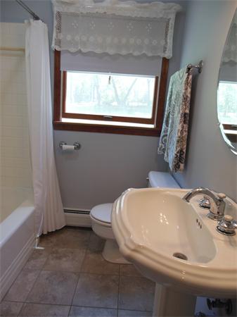 2020 Allen Street Springfield, MA 01118 - Photo 15 of 30 Gallery Image 15