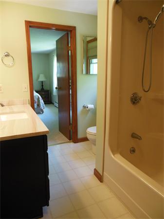 2020 Allen Street Springfield, MA 01118 - Photo 20 of 30 Gallery Image 20
