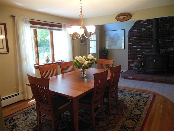 2020 Allen Street Springfield, MA 01118 - Photo 5 of 30 Gallery Image 5