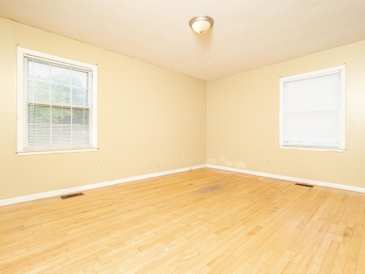 305 Myrtle Road Selma, NC 27576 - Photo 12 of 23 Photo 12