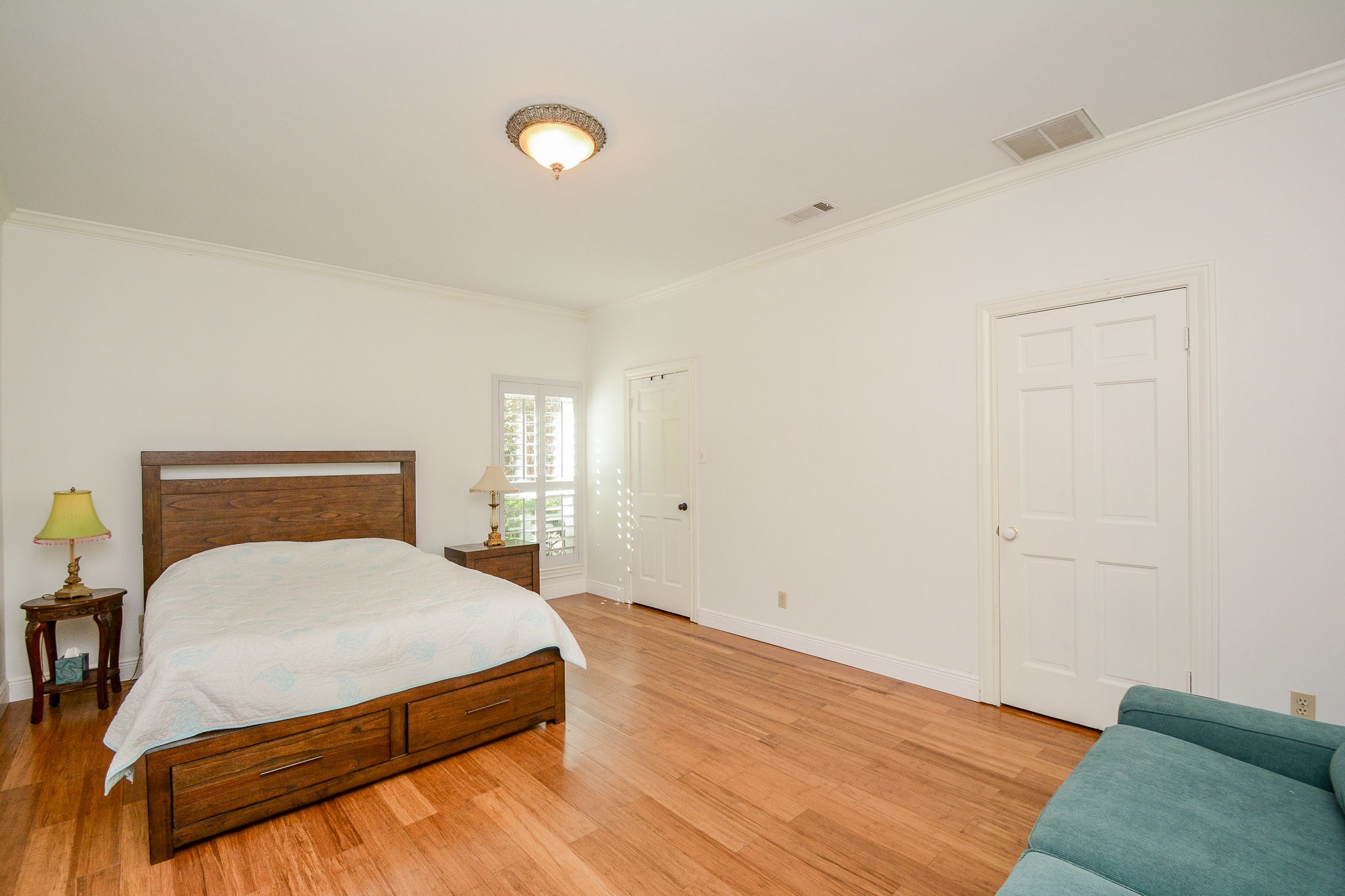 9518 Bayou Brook Street Houston, TX 77063 - Photo 15 of 20