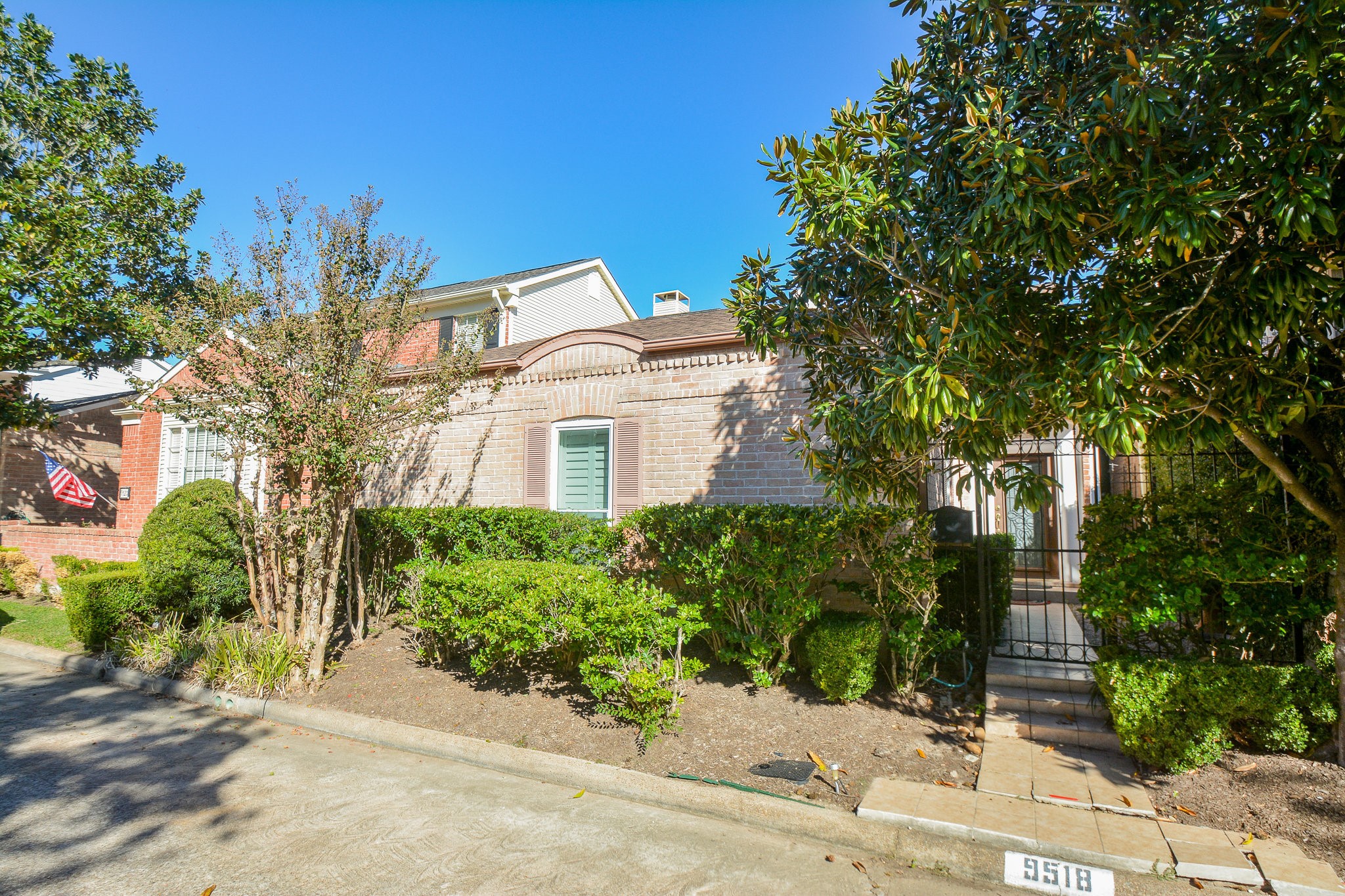 9518 Bayou Brook Street Houston, TX 77063 - Photo 7 of 20 This beautiful home is nestled in a quite community.