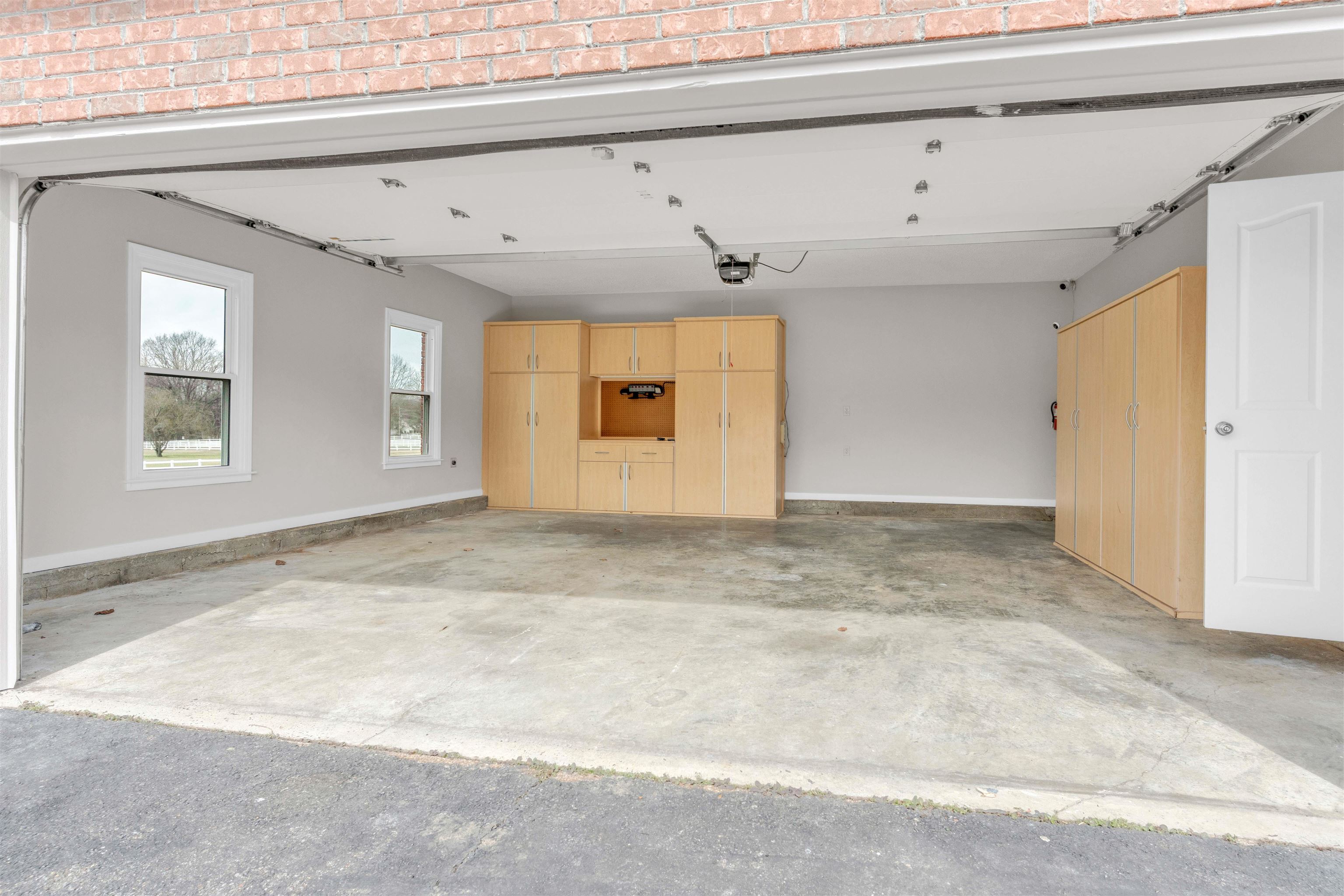 2470 North Reid Hooker Road Eads, TN 38028 - Photo 30 of 40 a view of a livingroom with a & window