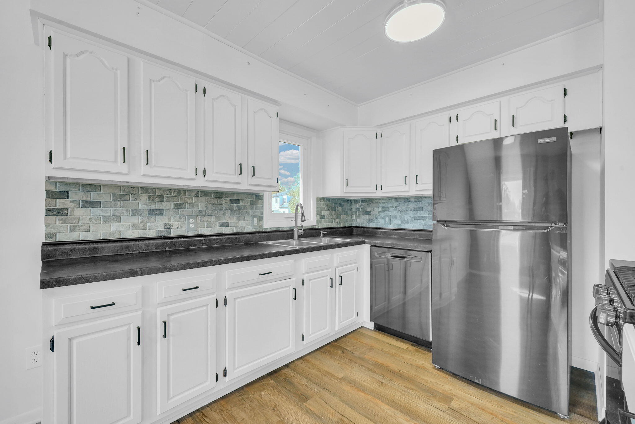 302 South Gladwin Road Lake City, MI 49651 - Photo 5 of 31 DSC05226