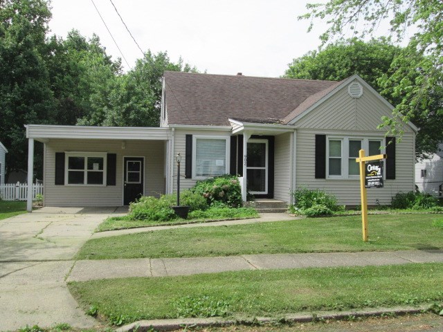 902 State Street Washington, IL 61571 - Photo 1 of 18 Gallery Image 1