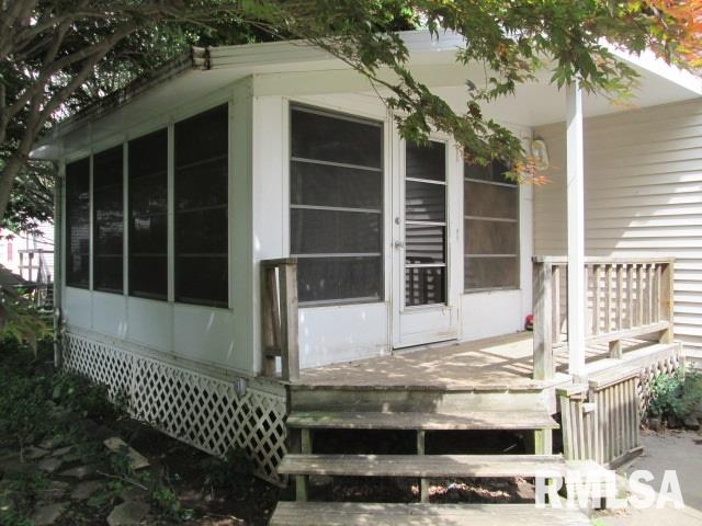 902 State Street Washington, IL 61571 - Photo 3 of 18 Gallery Image 3